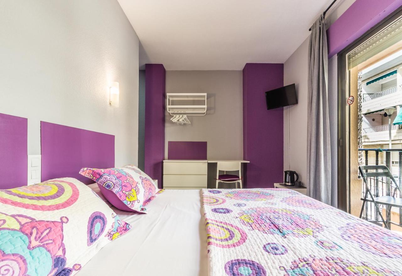 Hostal Tropical Альмуньекар Экстерьер фото